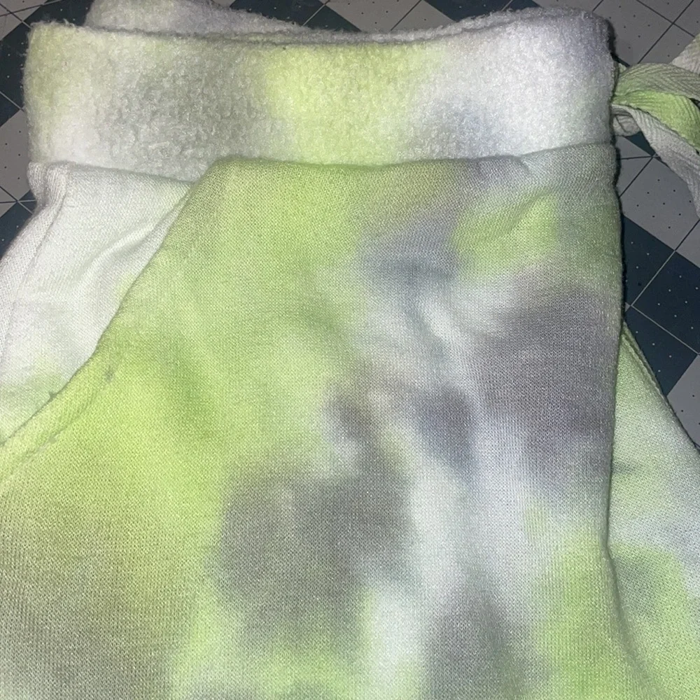 NEW Free People Boho Green, Gray & White Tye Dye Kelly Terry Shorts